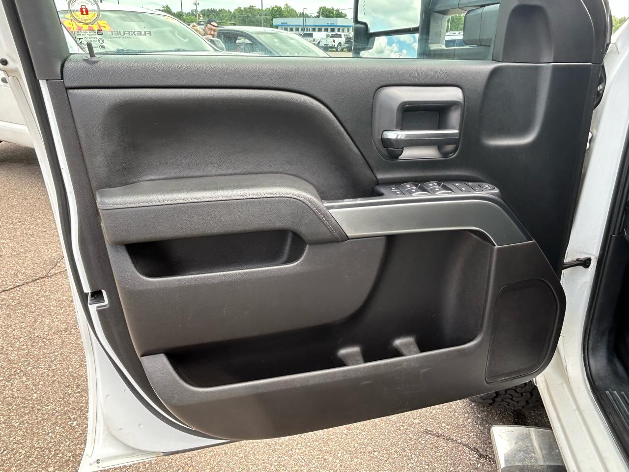 Chevrolet Silverado 2500HD 4WD Crew Cab 153" LT 2016