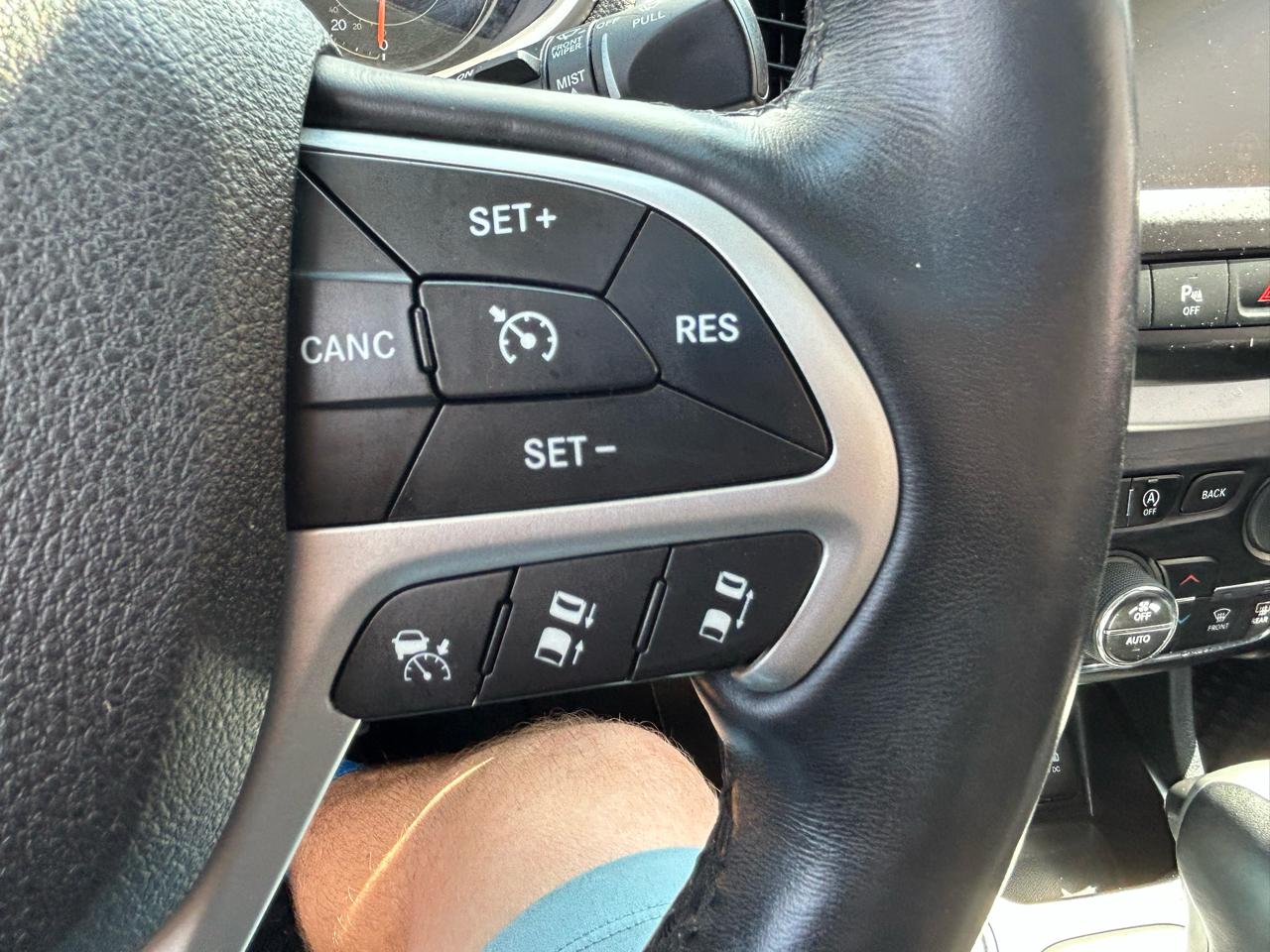 Jeep Cherokee 4WD 4dr Trailhawk 2016