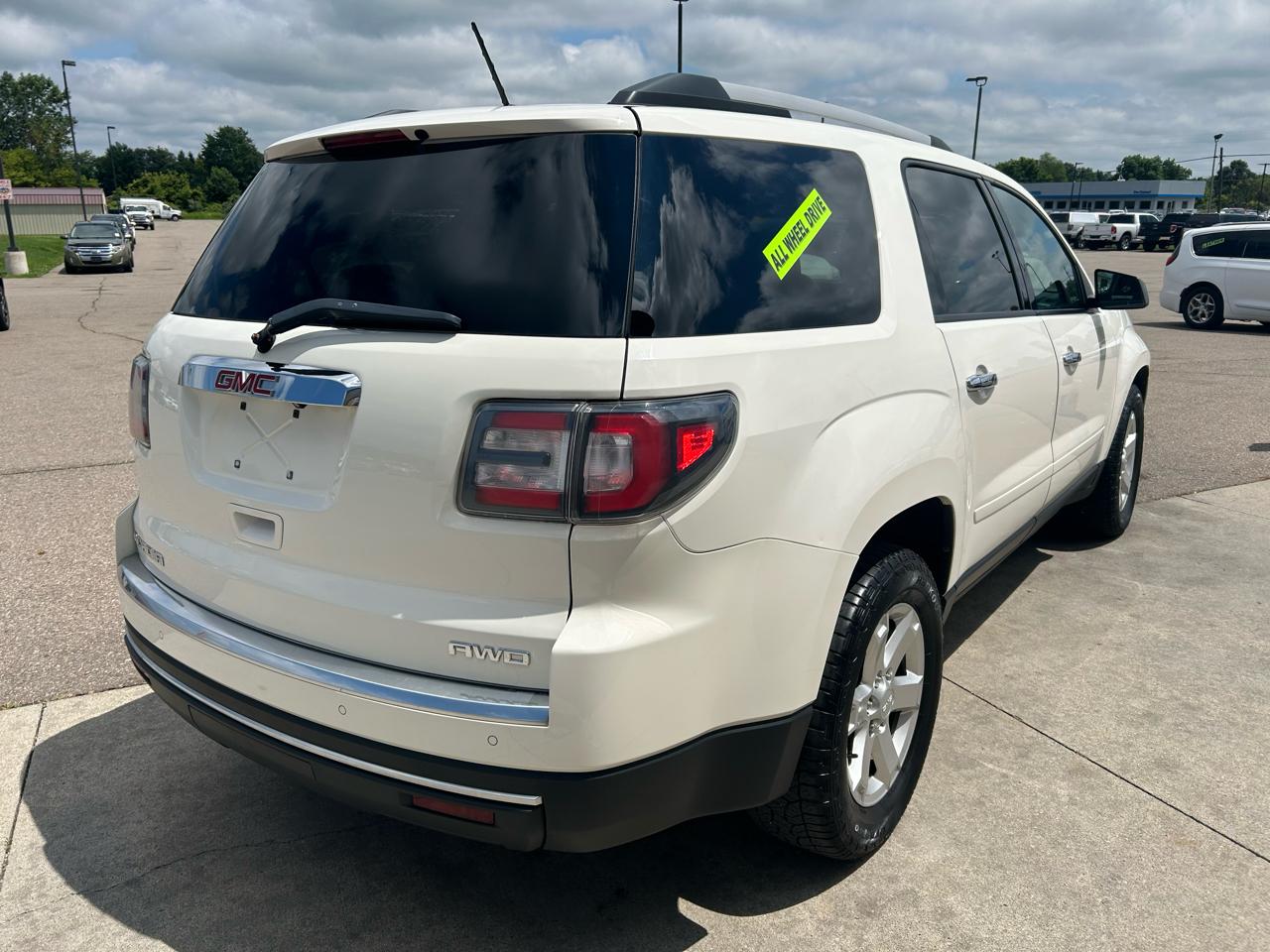 GMC Acadia AWD 4dr SLE w/SLE-1 2015