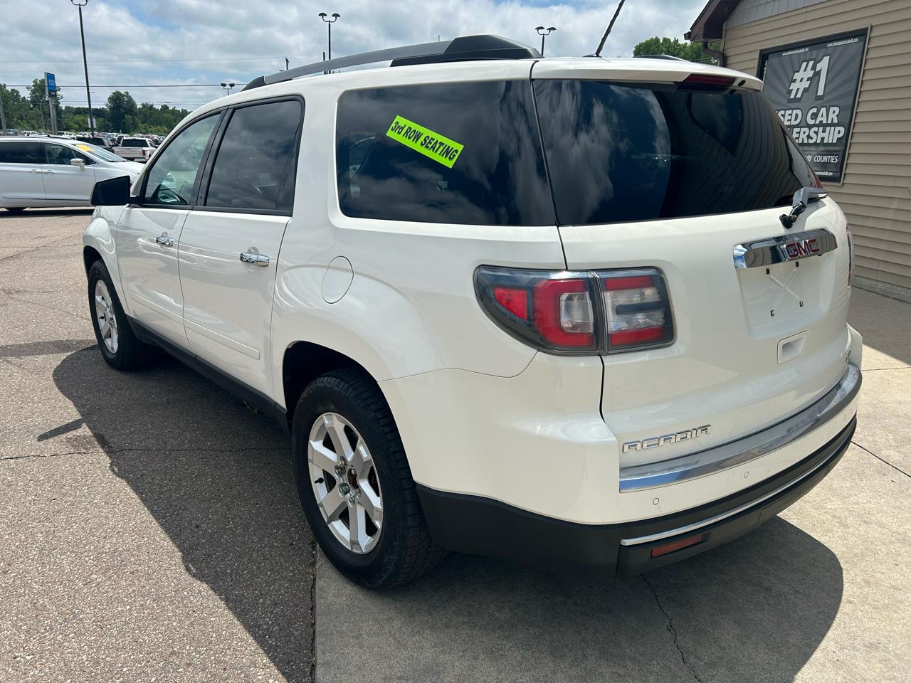 GMC Acadia AWD 4dr SLE w/SLE-1 2015