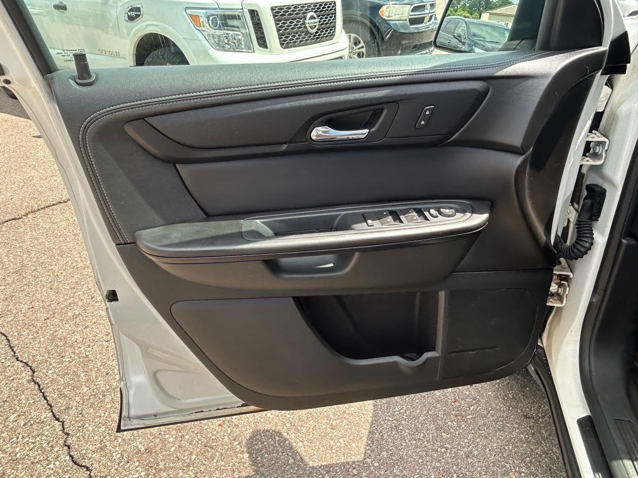 GMC Acadia AWD 4dr SLE w/SLE-1 2015
