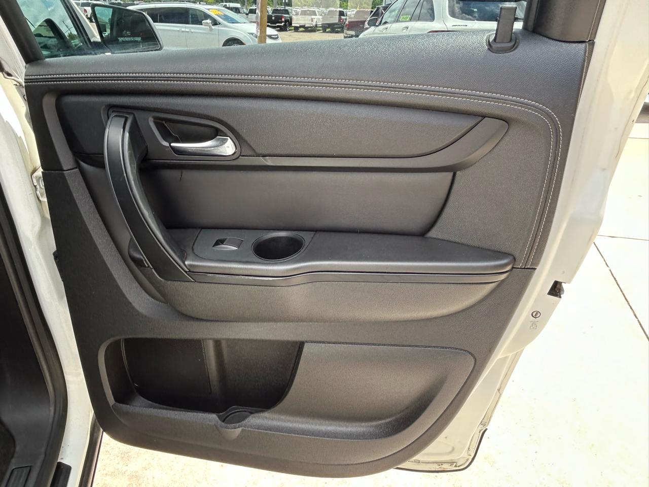 GMC Acadia AWD 4dr SLE w/SLE-1 2015