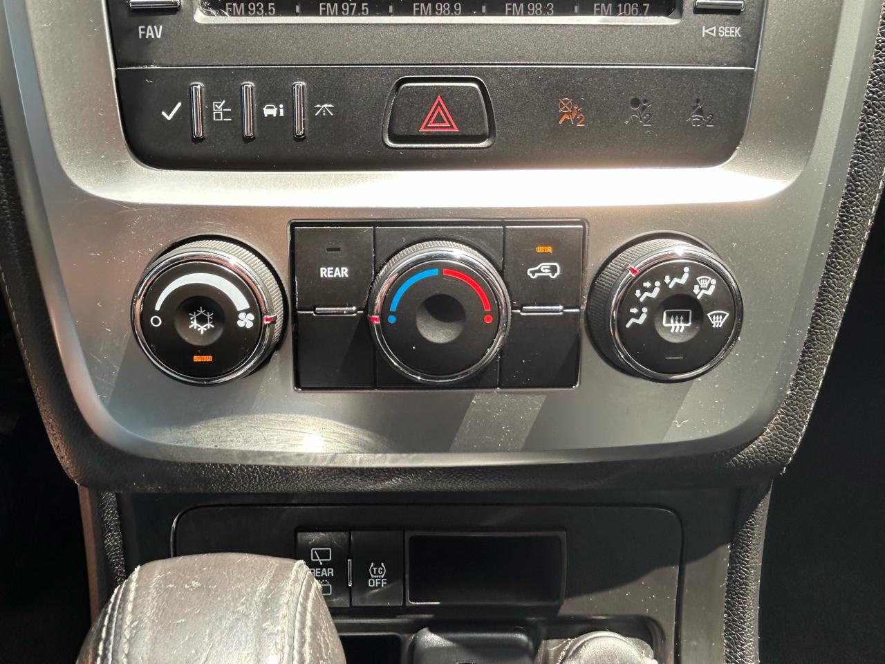 GMC Acadia AWD 4dr SLE w/SLE-1 2015