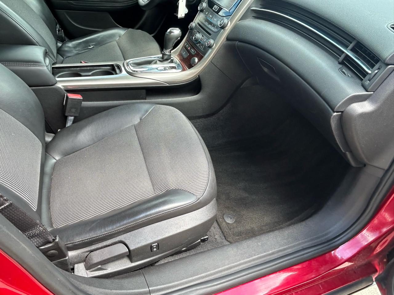 Chevrolet Malibu 4dr Sdn ECO w/1SA 2013
