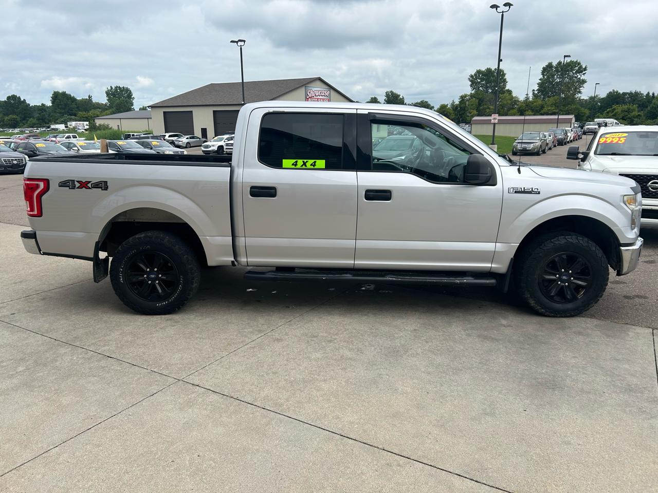 Ford F-150 4WD SuperCrew 145" XLT 2016