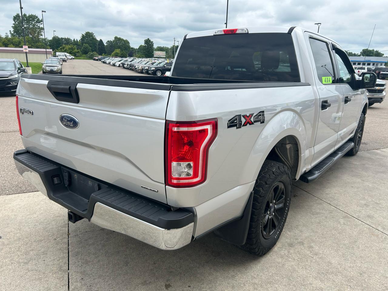 Ford F-150 4WD SuperCrew 145" XLT 2016