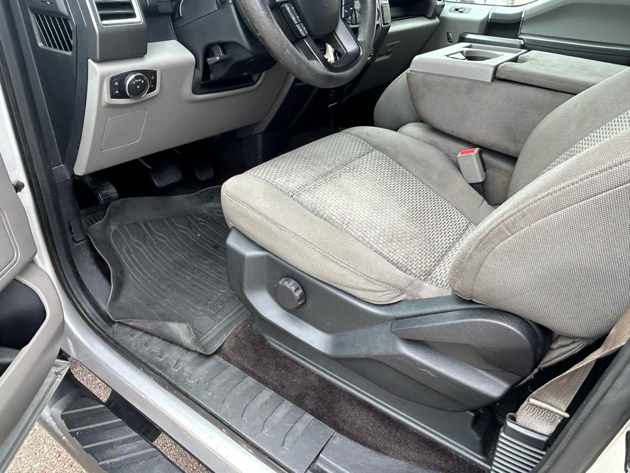 Ford F-150 4WD SuperCrew 145" XLT 2016