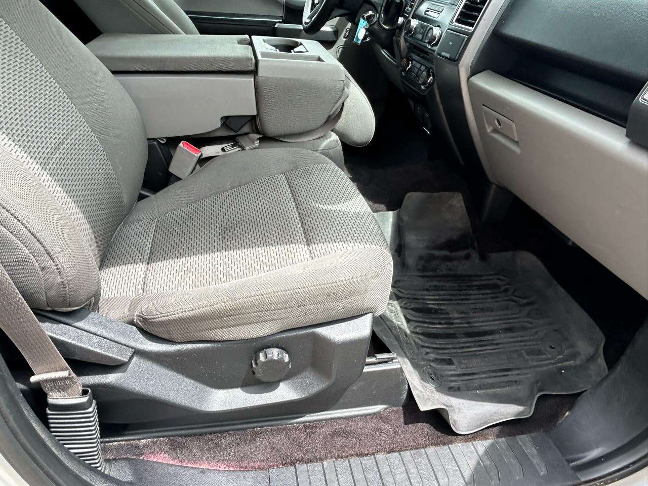 Ford F-150 4WD SuperCrew 145" XLT 2016