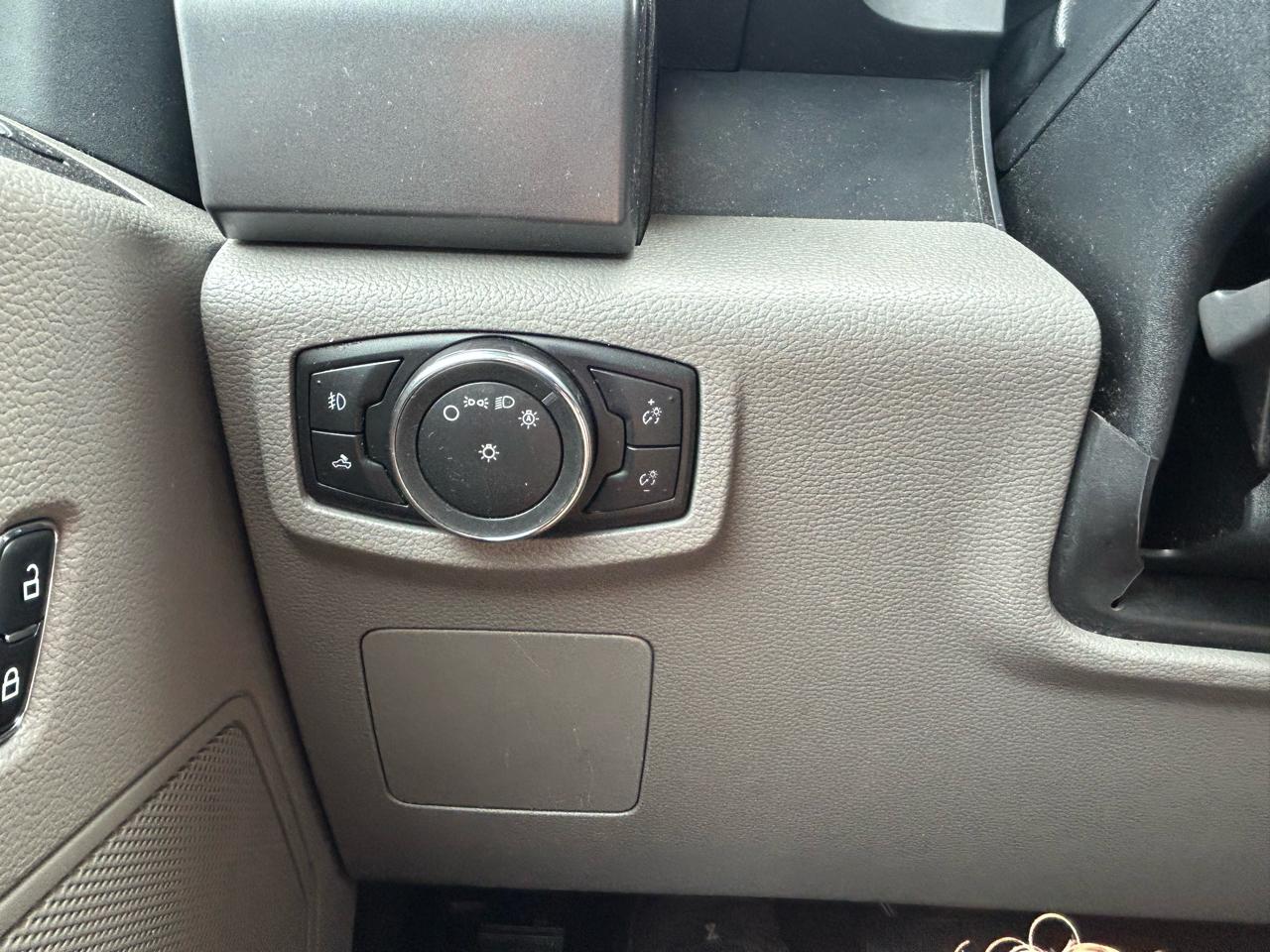 Ford F-150 4WD SuperCrew 145" XLT 2016