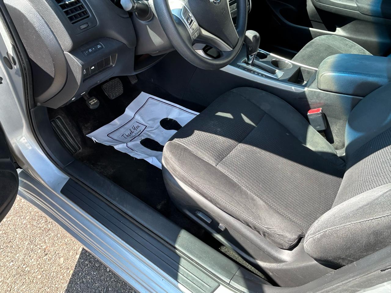 Nissan Altima 4dr Sdn I4 2.5 S 2015