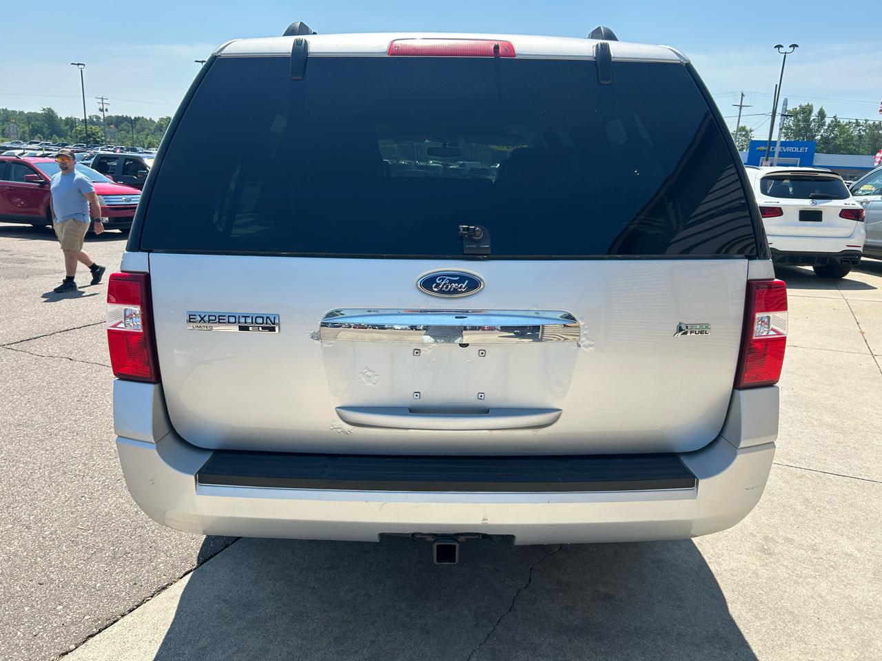 Ford Expedition EL 4WD 4dr Limited 2010