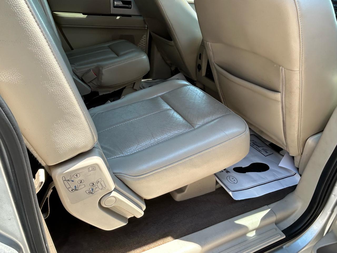 Ford Expedition EL 4WD 4dr Limited 2010