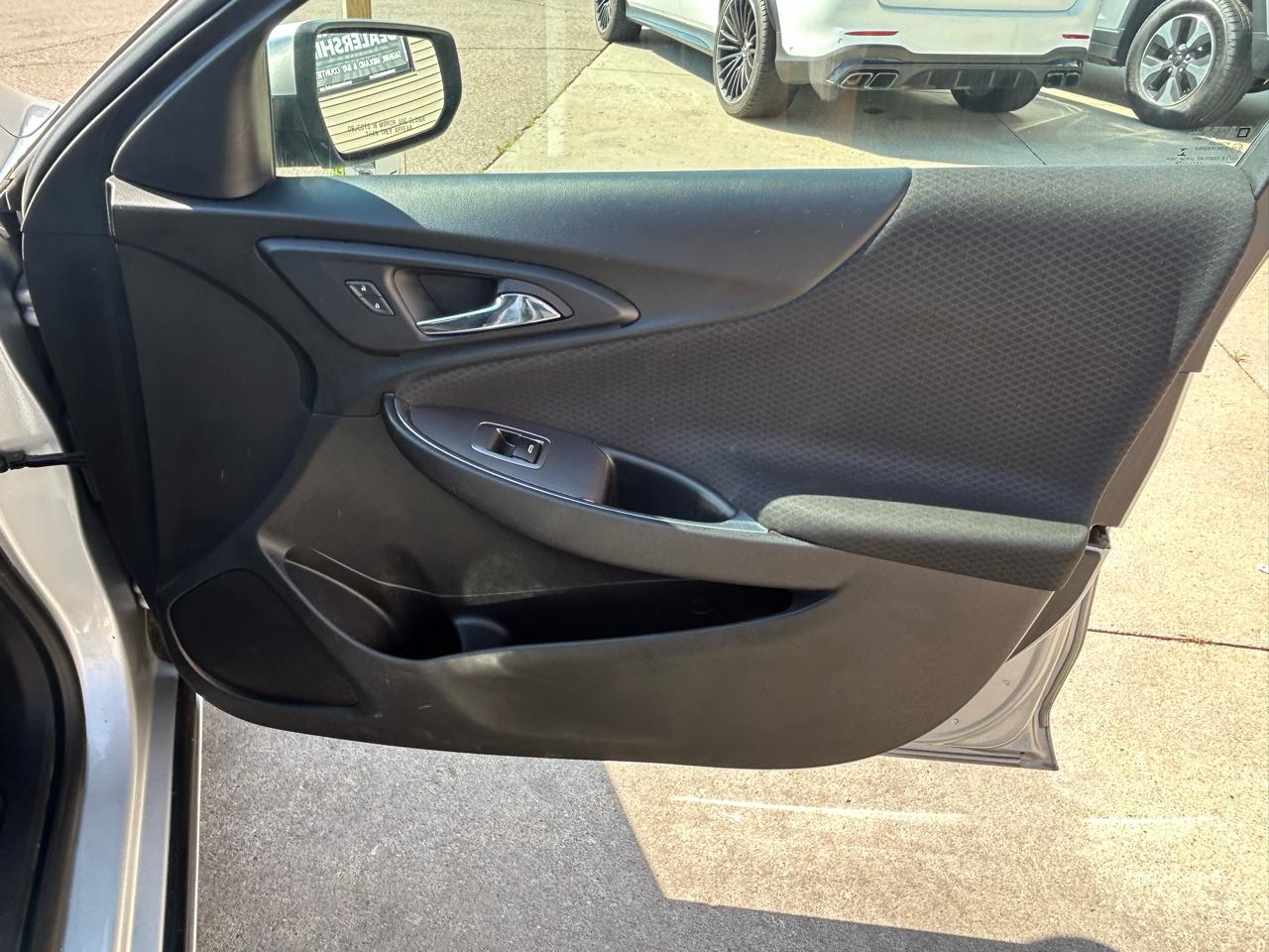Chevrolet Malibu 4dr Sdn LT w/1LT 2019