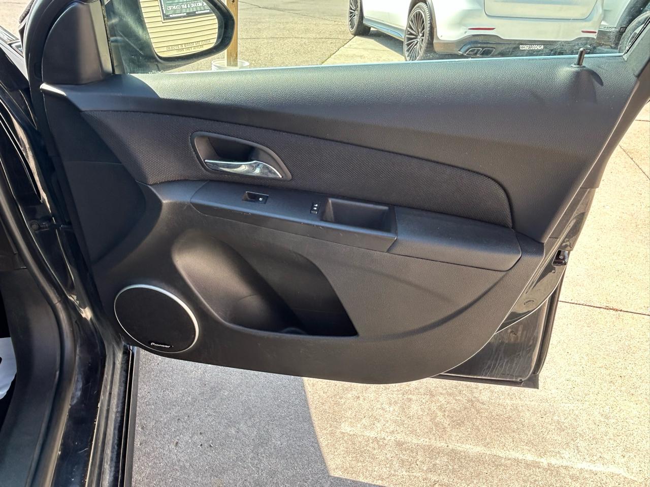 Chevrolet Cruze 4dr Sdn 2LT 2015