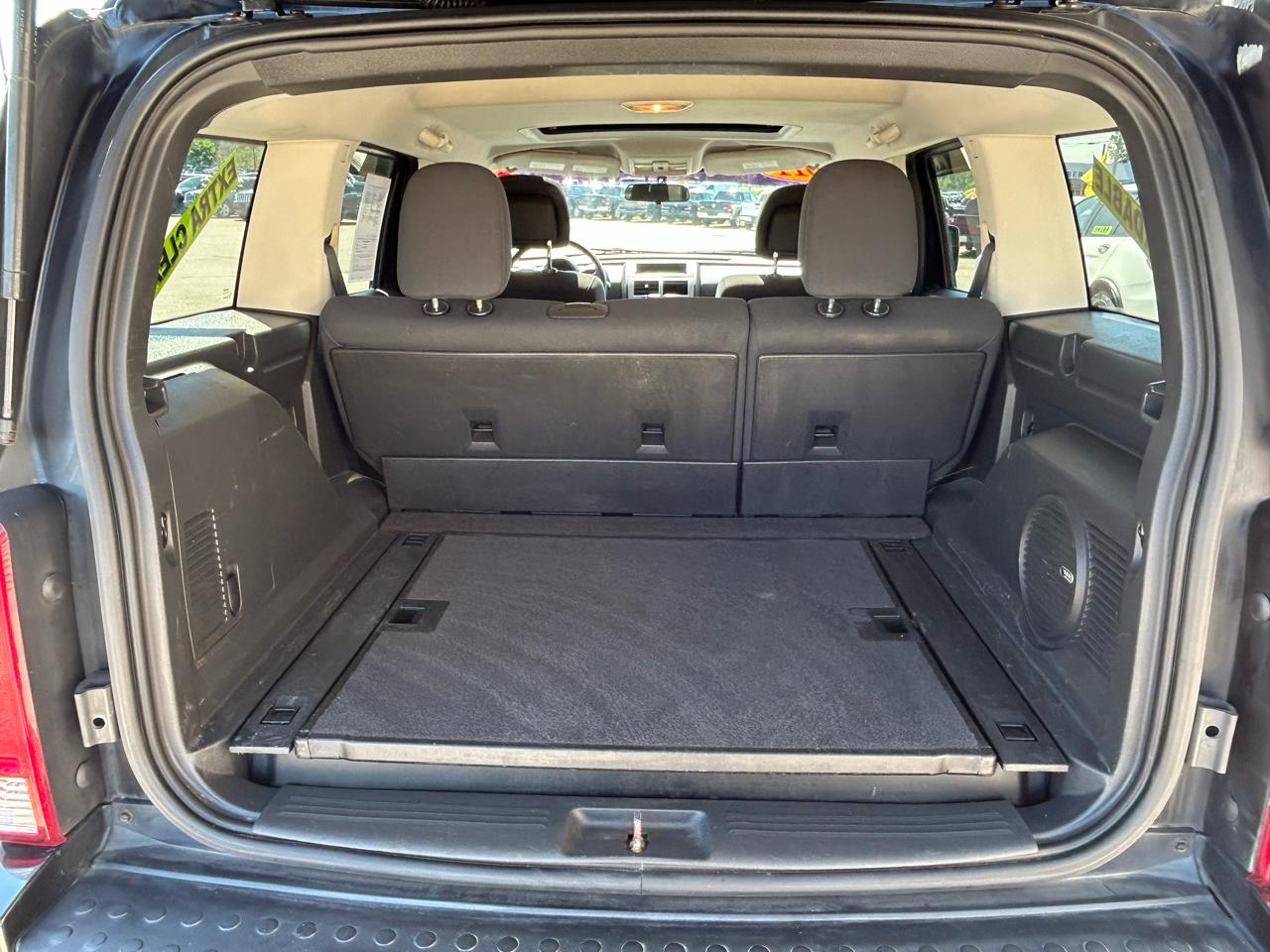 Dodge Nitro 4WD 4dr Heat 2011