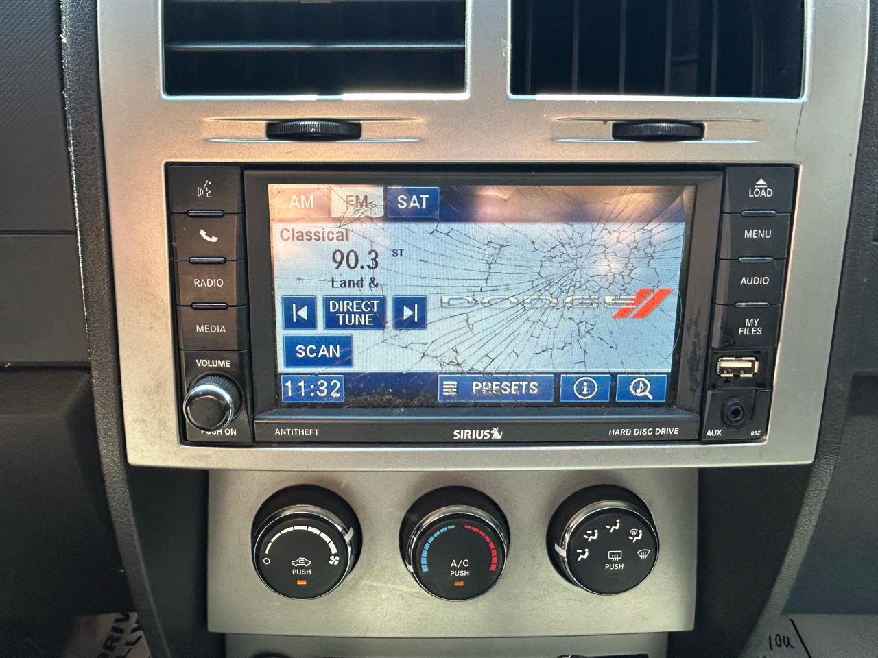 Dodge Nitro 4WD 4dr Heat 2011