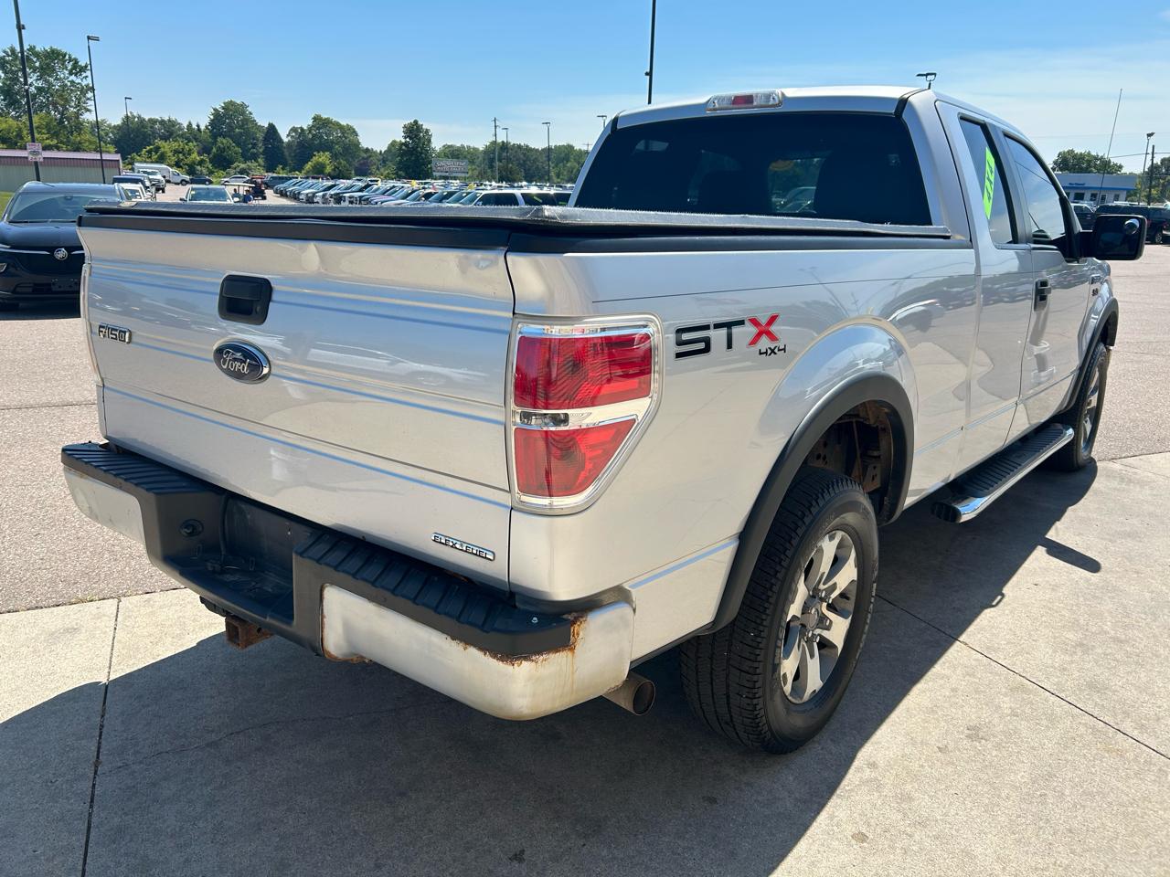 Ford F-150 4WD SuperCab 145" STX 2013