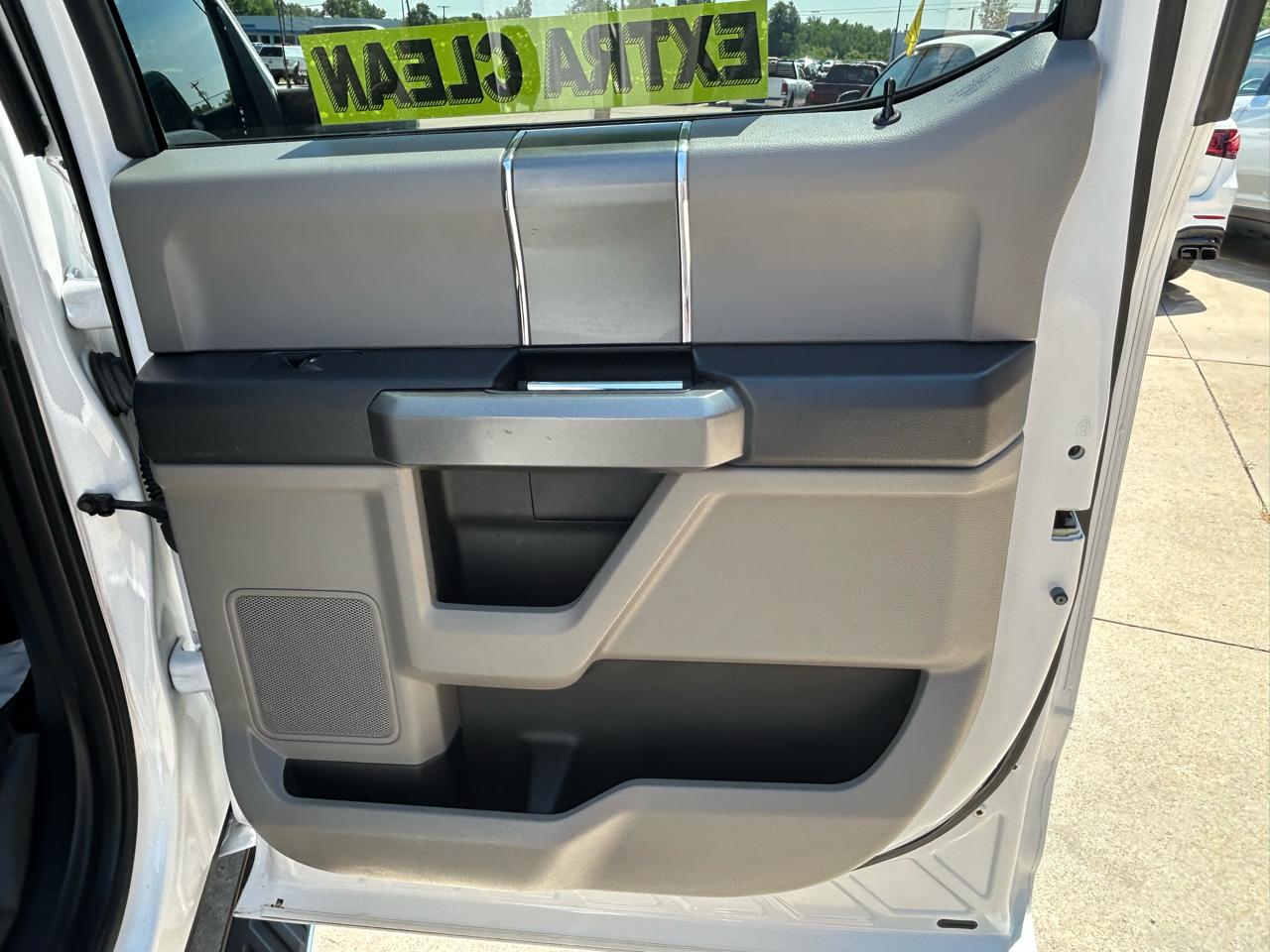 Ford F-150 4WD SuperCrew 145" XLT 2016