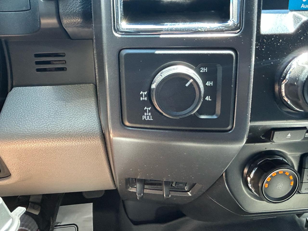 Ford F-150 4WD SuperCrew 145" XLT 2016