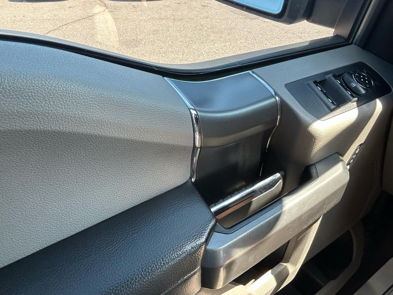 Ford F-150 4WD SuperCrew 145" XLT 2016