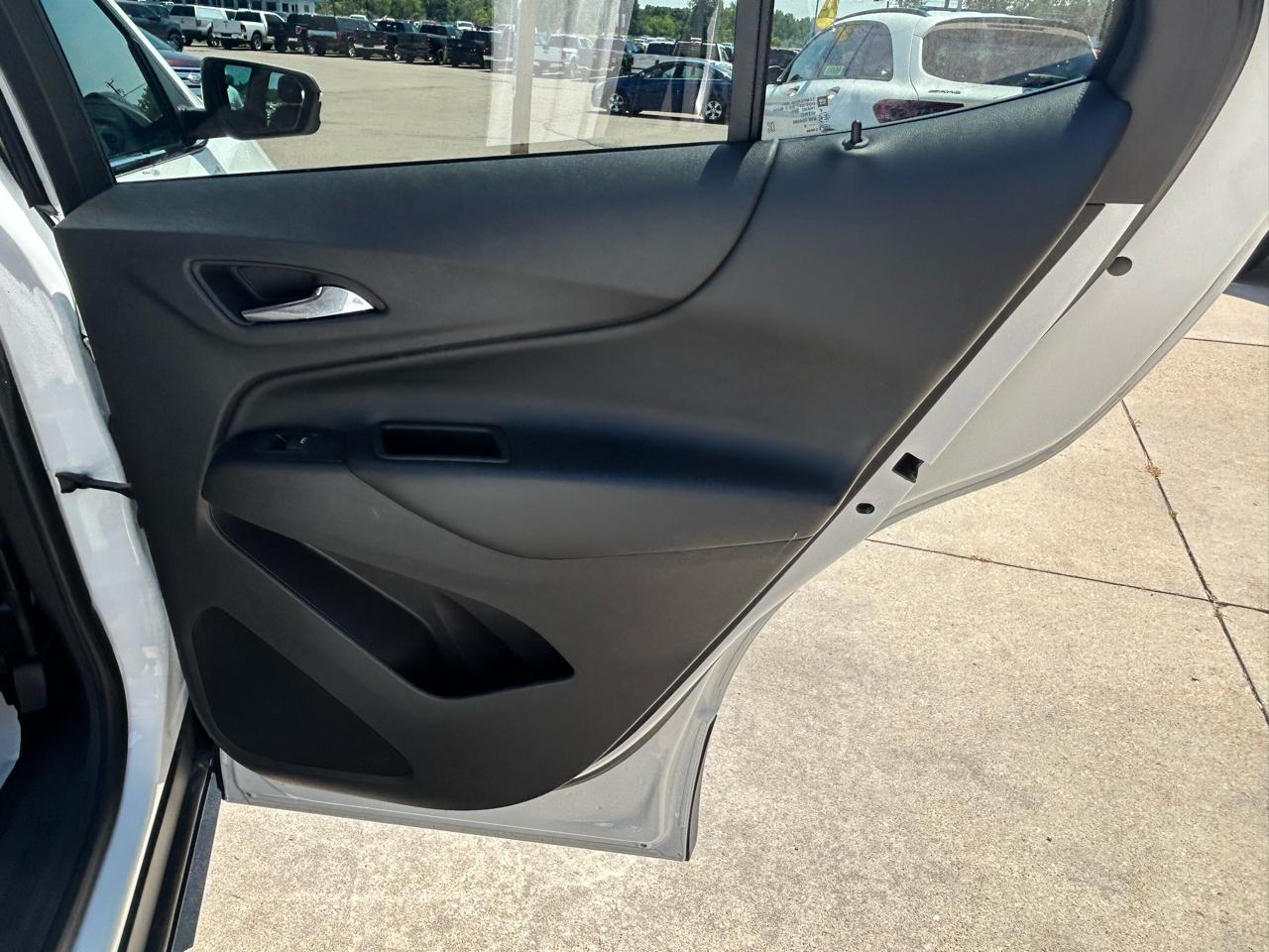 Chevrolet Equinox FWD 4dr LT w/2FL 2019