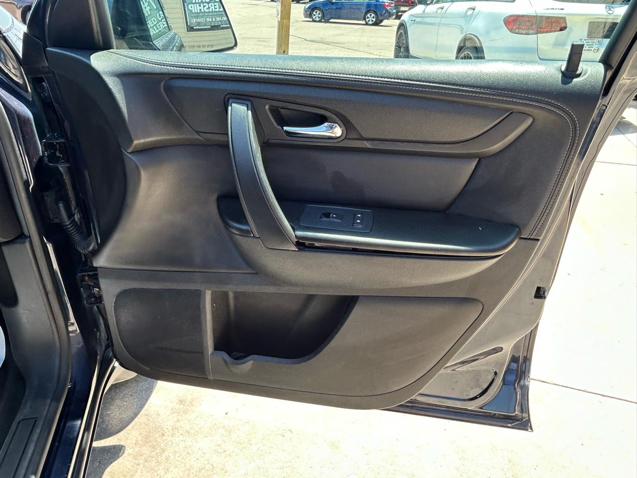 Chevrolet Traverse FWD 4dr LT w/1LT 2017