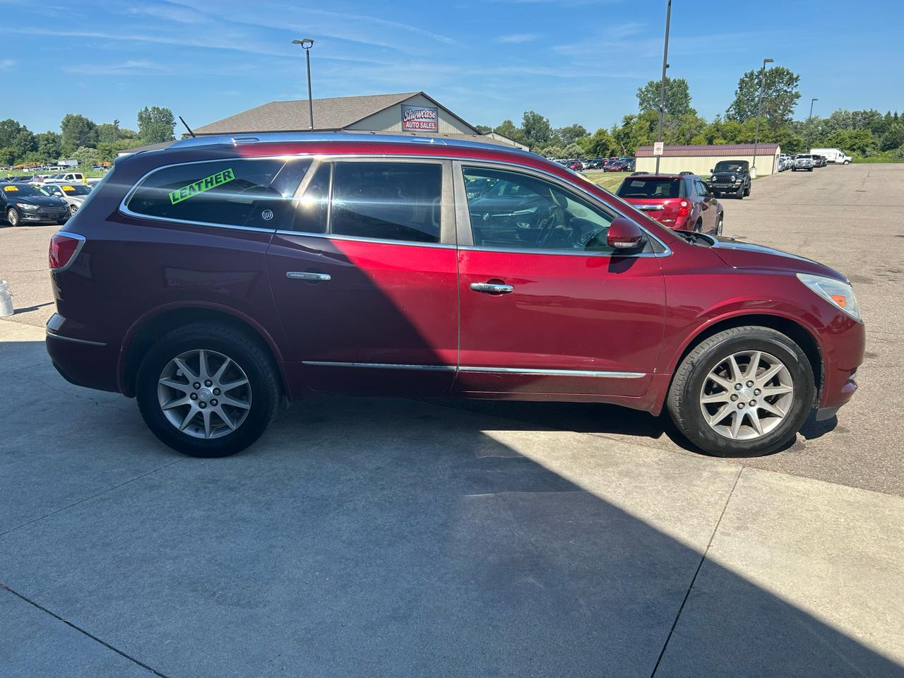 Buick Enclave FWD 4dr Leather 2016
