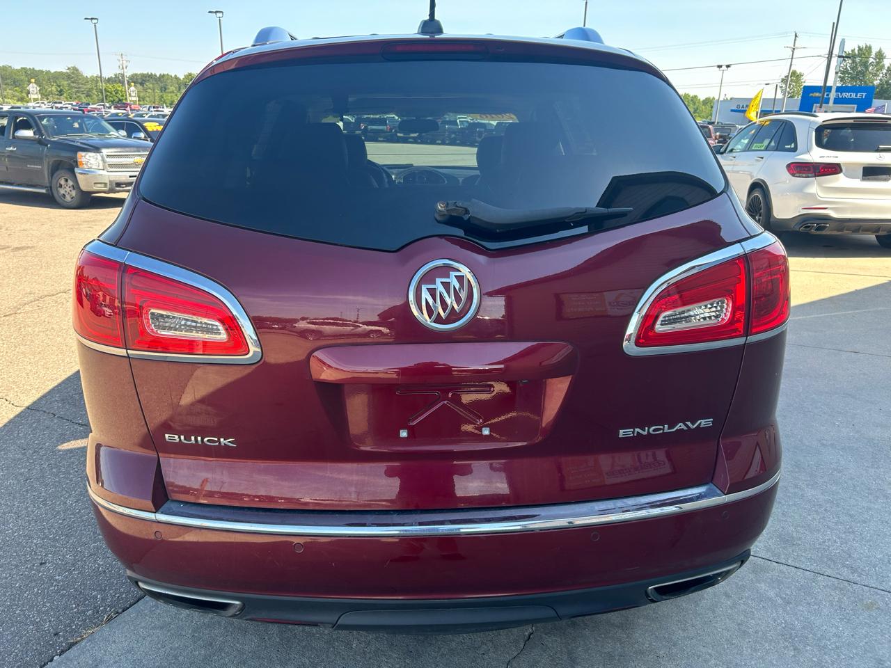 Buick Enclave FWD 4dr Leather 2016