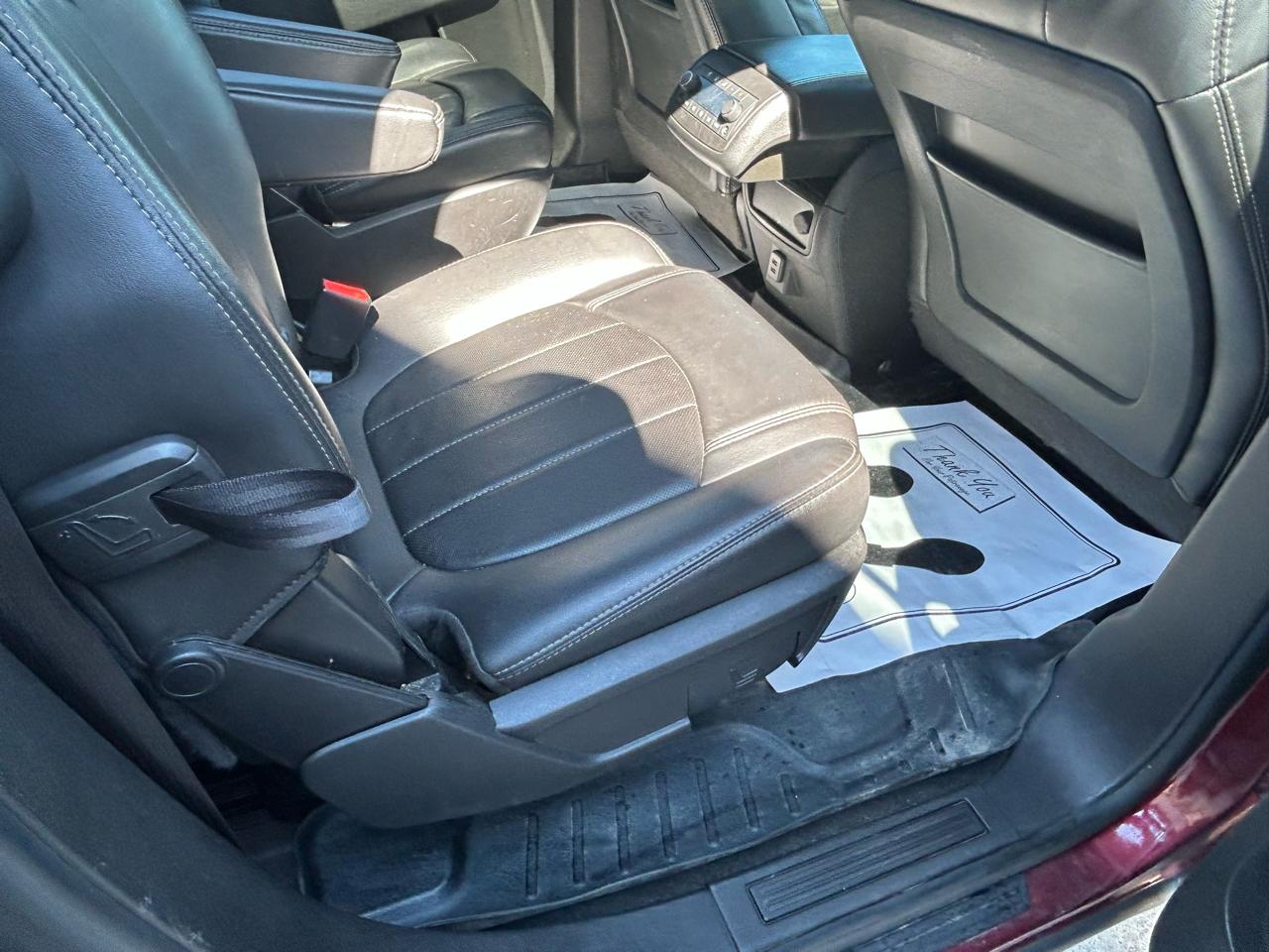 Buick Enclave FWD 4dr Leather 2016