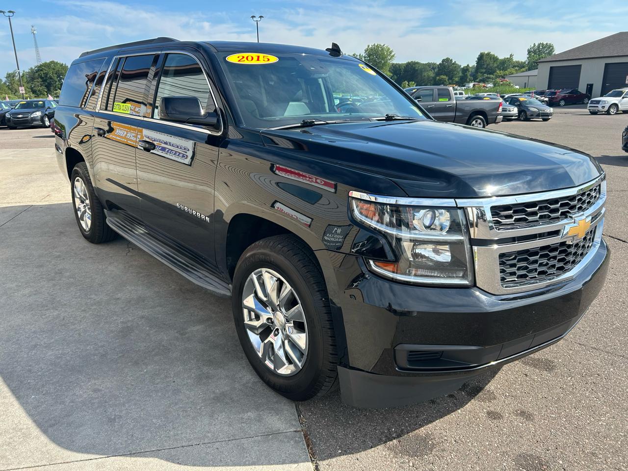 Chevrolet Suburban 4WD 4dr LT 2015