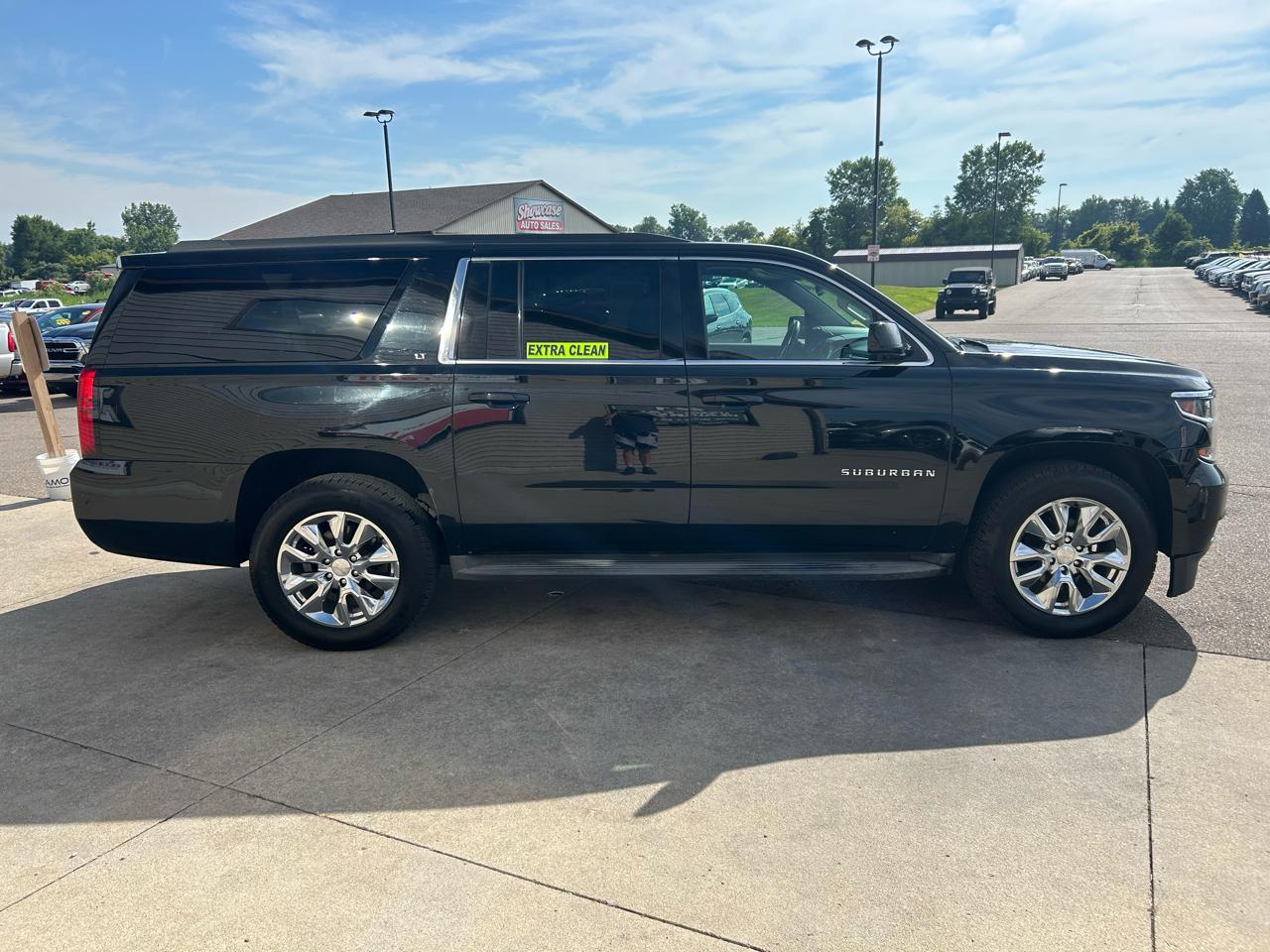 Chevrolet Suburban 4WD 4dr LT 2015