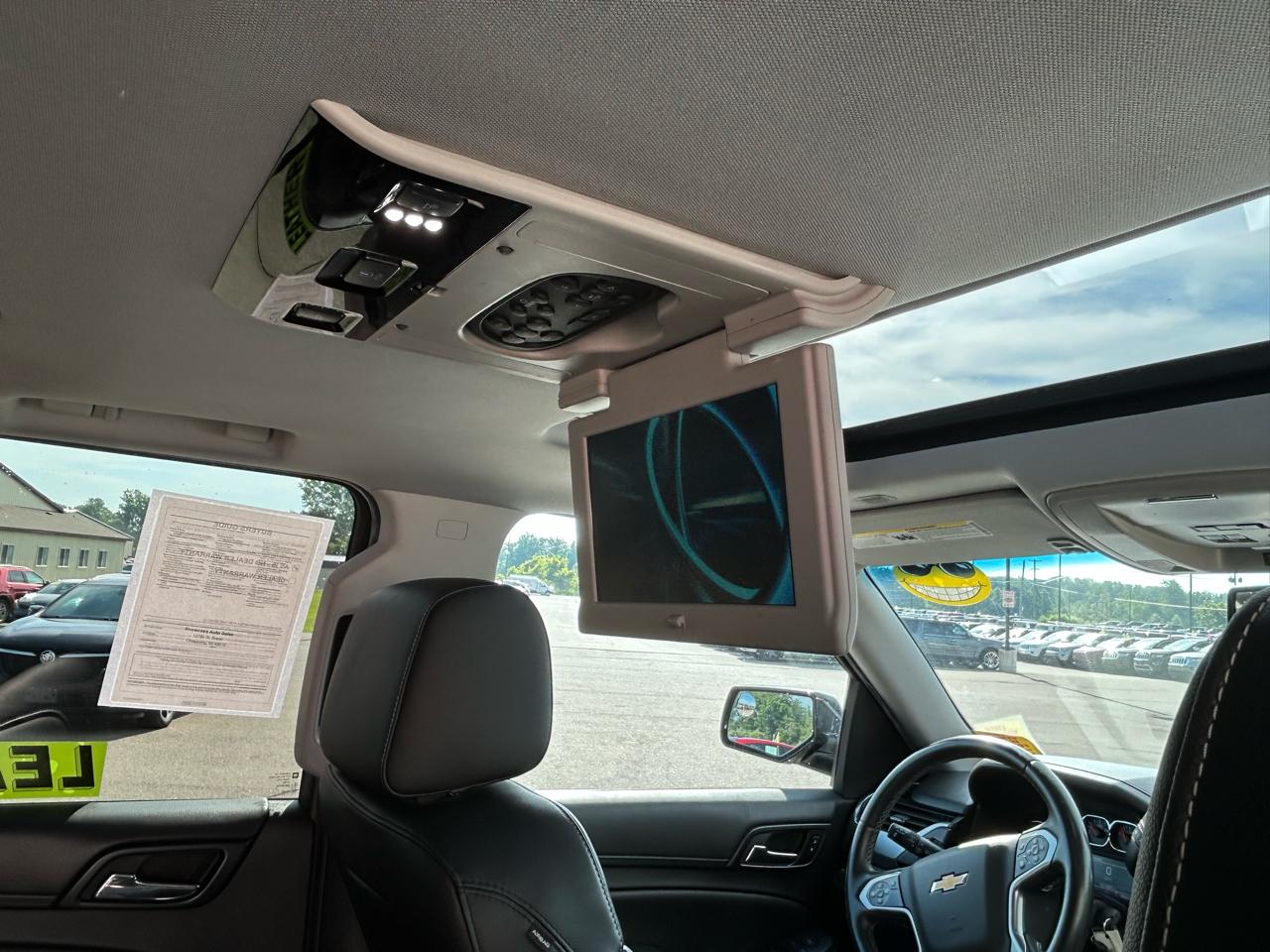 Chevrolet Suburban 4WD 4dr LT 2015