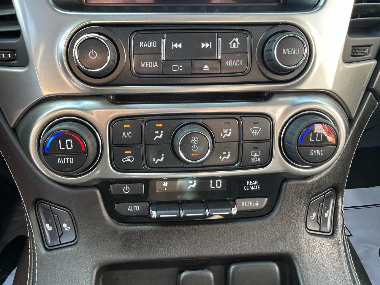 Chevrolet Suburban 4WD 4dr LT 2015