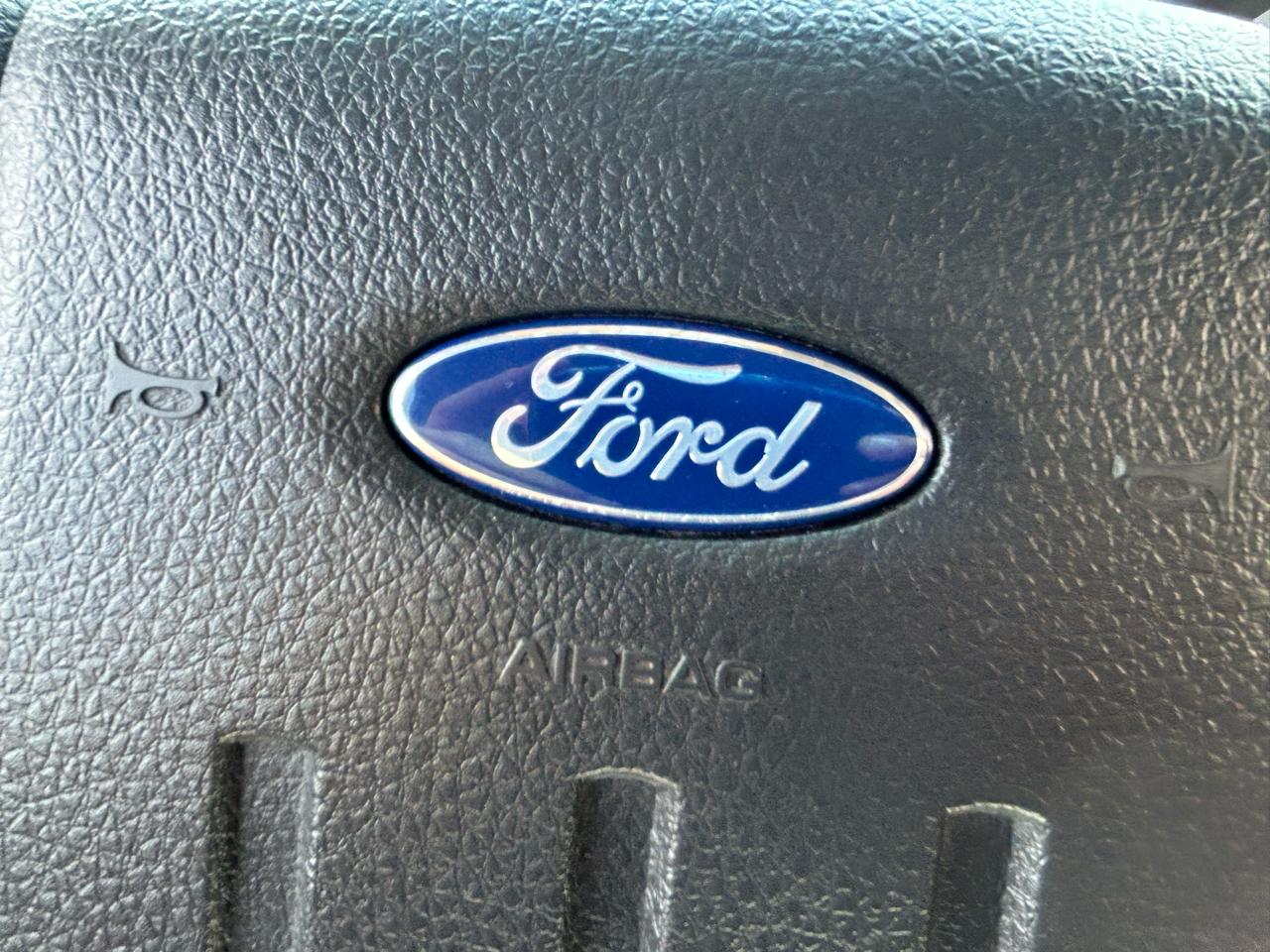 Ford Super Duty F-250 SRW 4WD Crew Cab 156" XLT 2016
