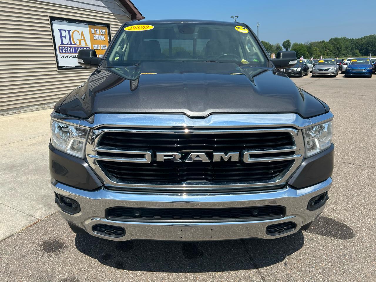 RAM 1500 Big Horn 4x4 Quad Cab 6'4" Box 2020