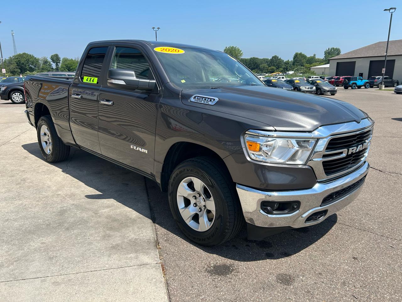 RAM 1500 Big Horn 4x4 Quad Cab 6'4" Box 2020