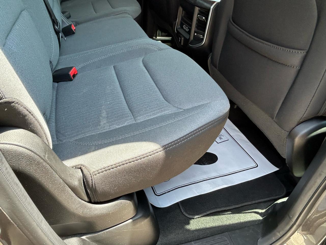 RAM 1500 Big Horn 4x4 Quad Cab 6'4" Box 2020
