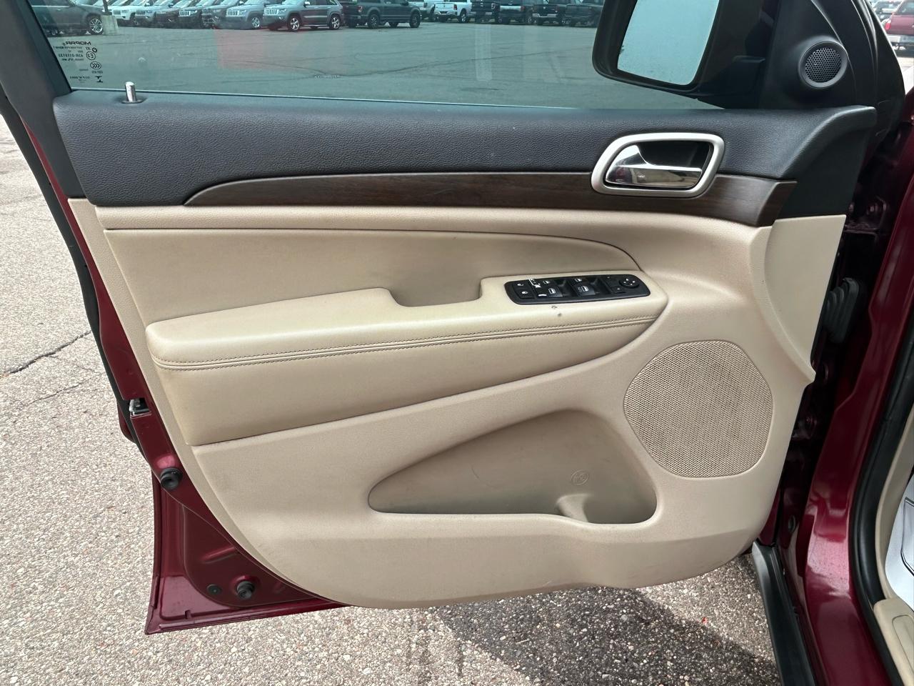 Jeep Grand Cherokee Laredo 4x4 2017