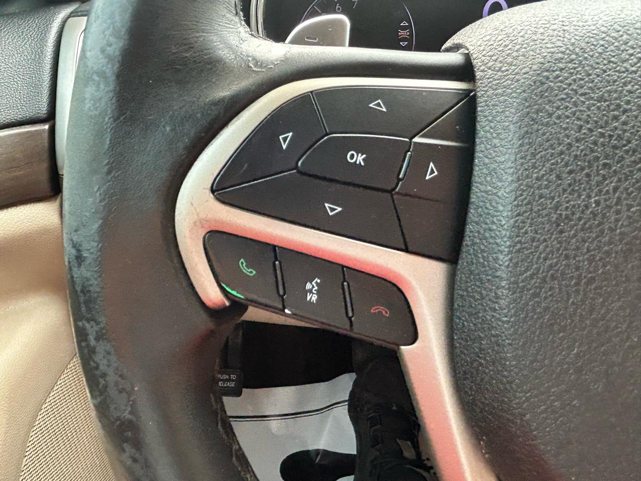 Jeep Grand Cherokee Laredo 4x4 2017