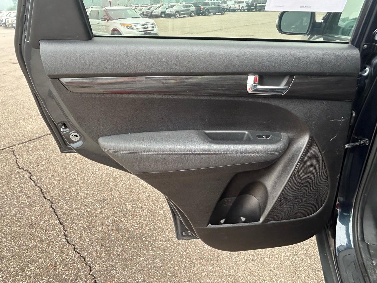 Kia Sorento AWD 4dr I4-GDI LX 2012