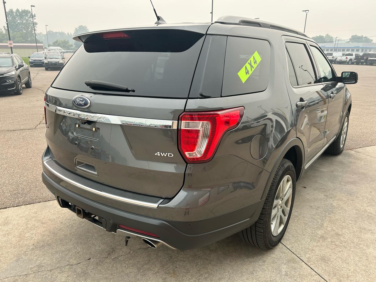 Ford Explorer XLT 4WD 2018