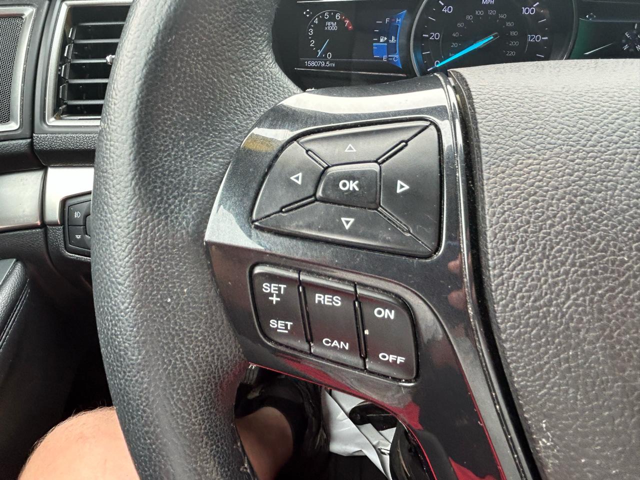 Ford Explorer XLT 4WD 2018