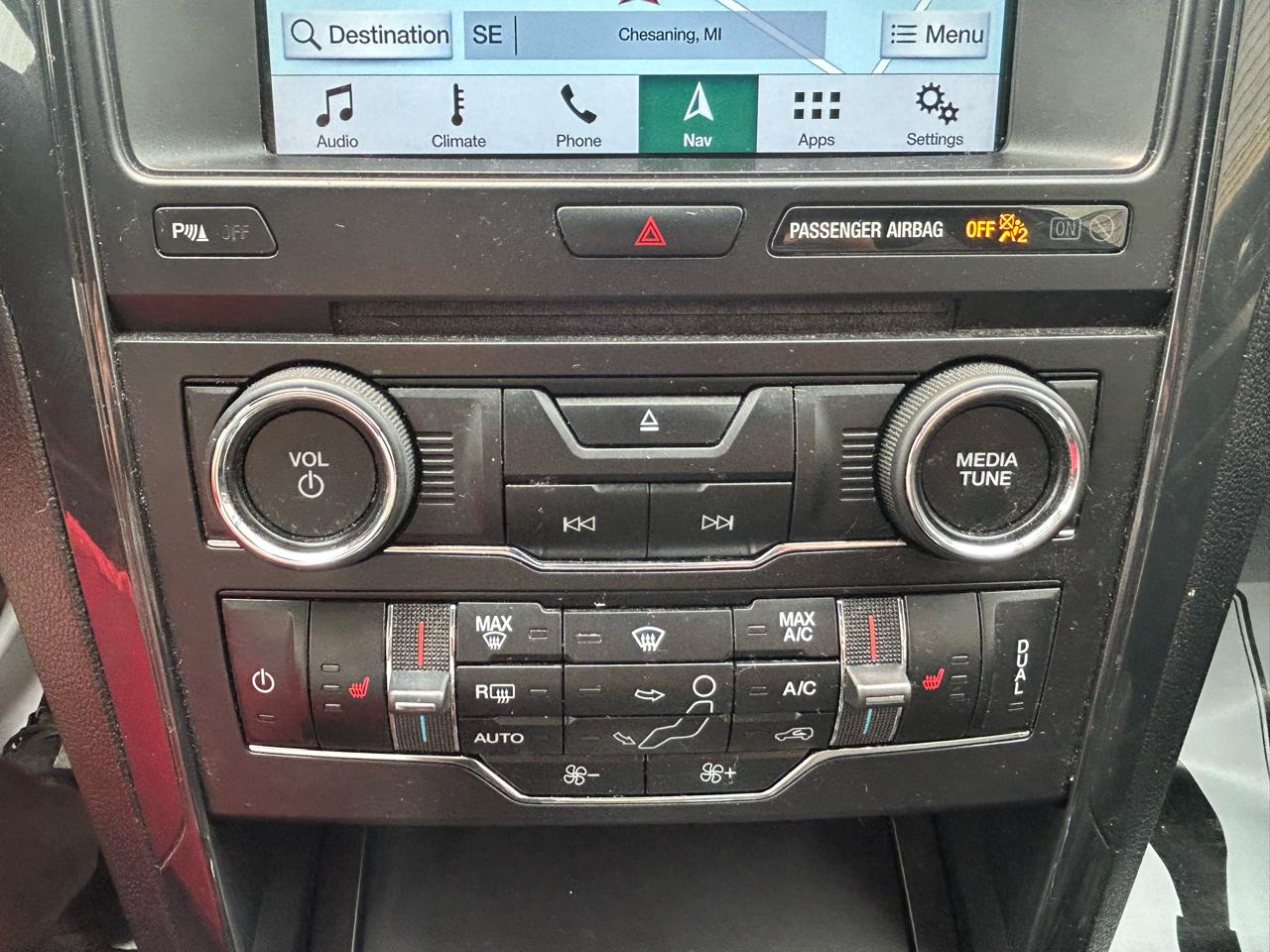 Ford Explorer XLT 4WD 2018