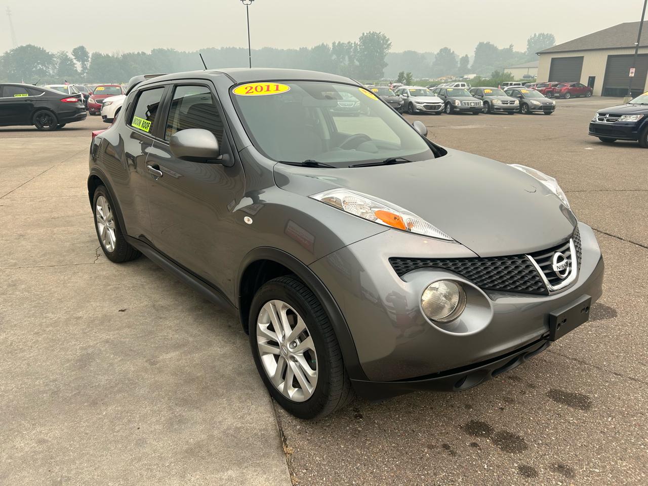 Nissan Juke 5dr Wgn I4 CVT SV AWD 2011