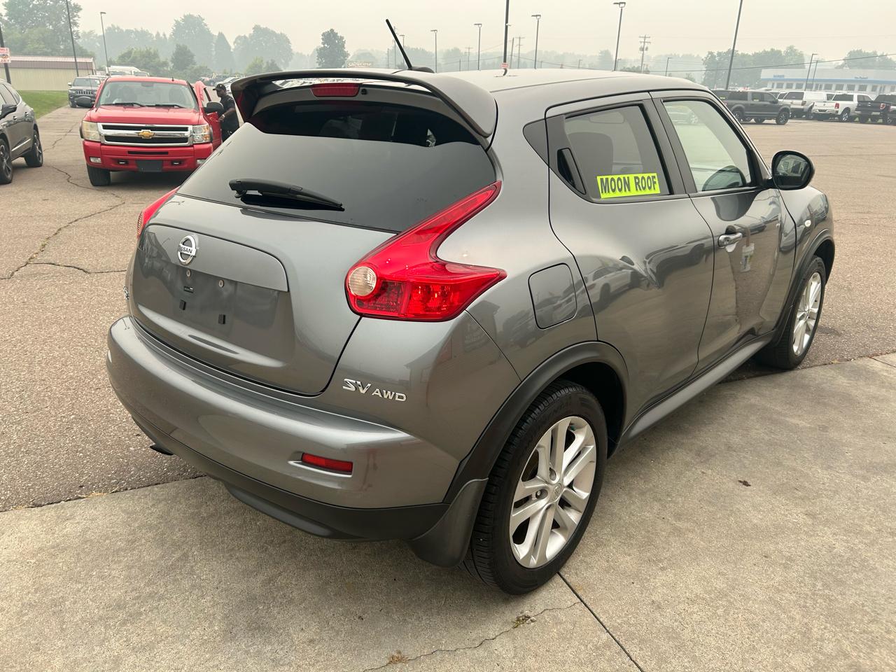 Nissan Juke 5dr Wgn I4 CVT SV AWD 2011