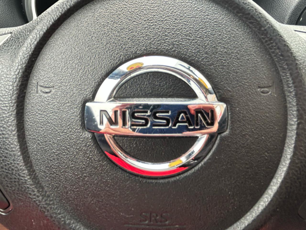 Nissan Juke 5dr Wgn I4 CVT SV AWD 2011