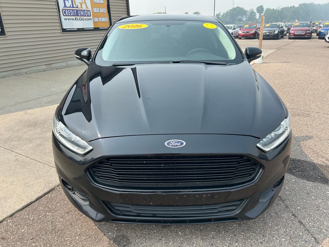 Ford Fusion 4dr Sdn SE FWD 2016