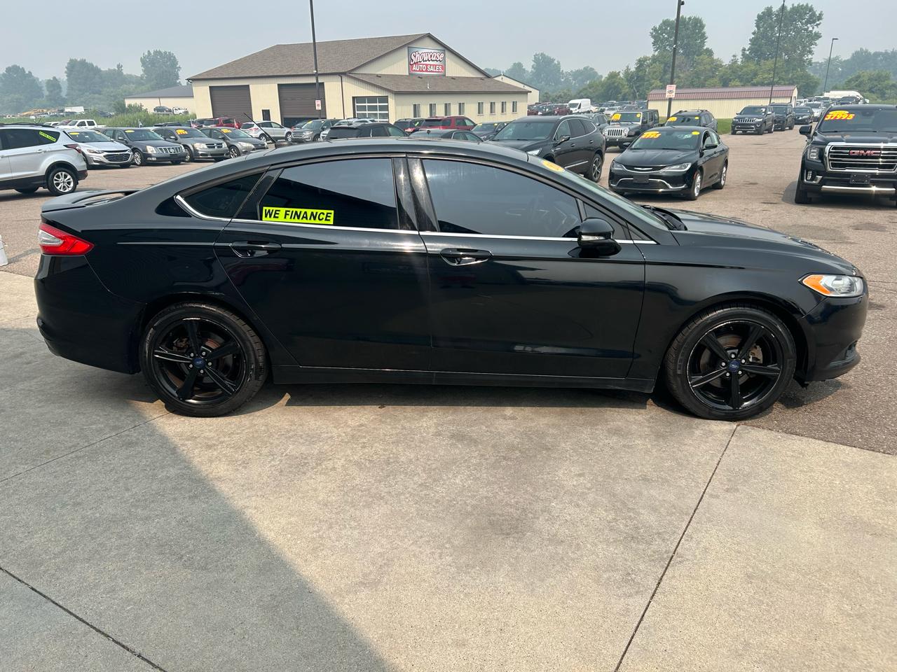 Ford Fusion 4dr Sdn SE FWD 2016