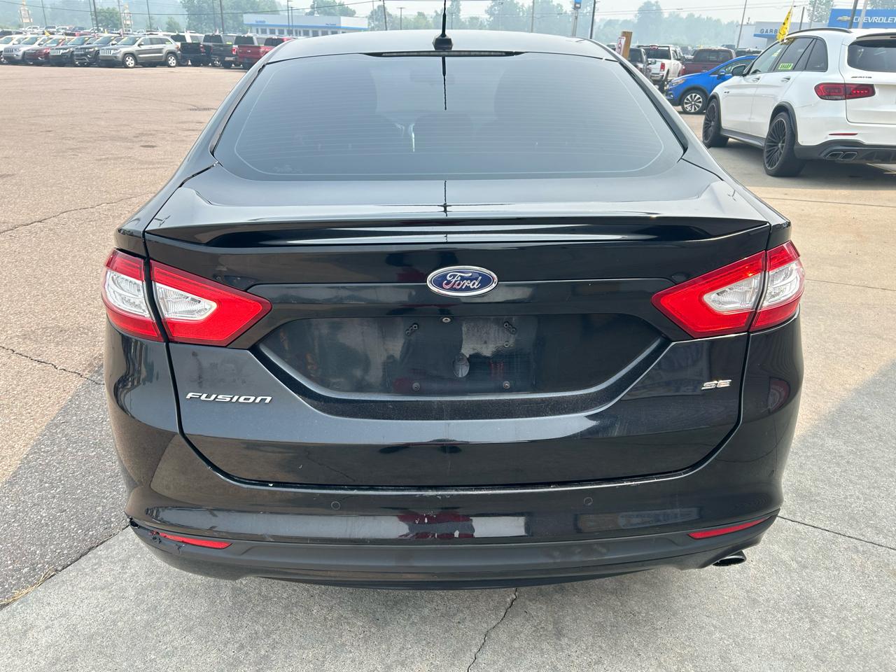 Ford Fusion 4dr Sdn SE FWD 2016