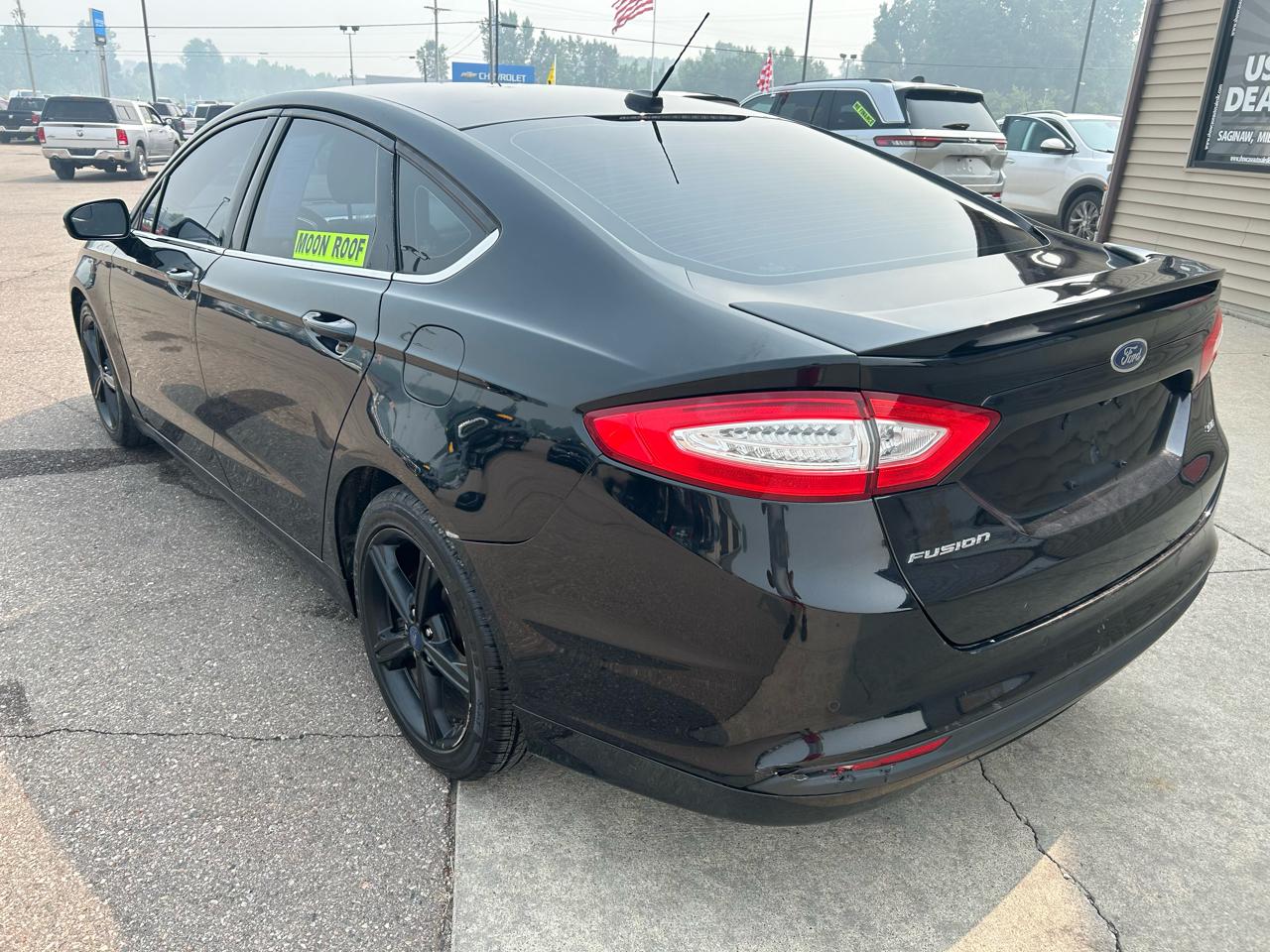 Ford Fusion 4dr Sdn SE FWD 2016